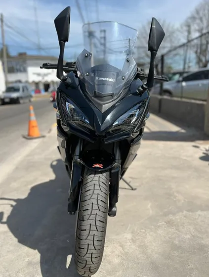 Kawasaki Ninja 1000sx Sport Touring