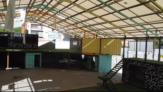 Precio Negociable Local Comercial 2.667m2 Con Planta De 150kva Av. Principal De La Arboleda Maracay Jm