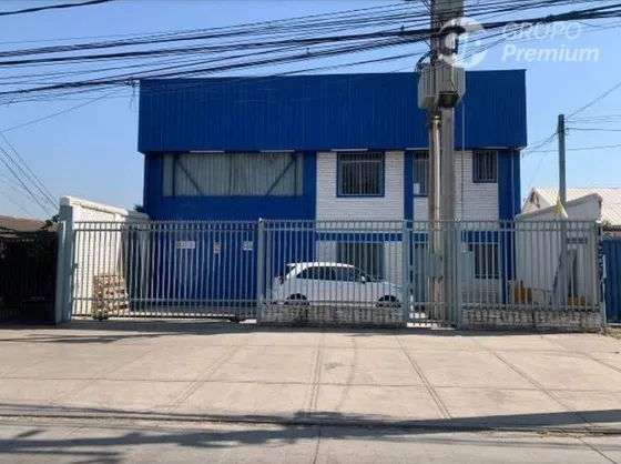 Industrial Construcción Solida/ 1561 M2 Construido/ 30 Autos