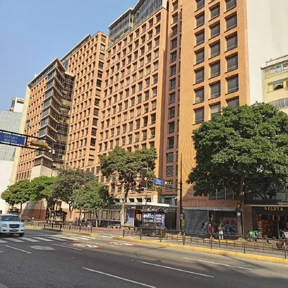 Alquiler/venta Oficina Torre Provincial Chacao