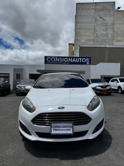 Ford Fiesta 1.6 Sedan