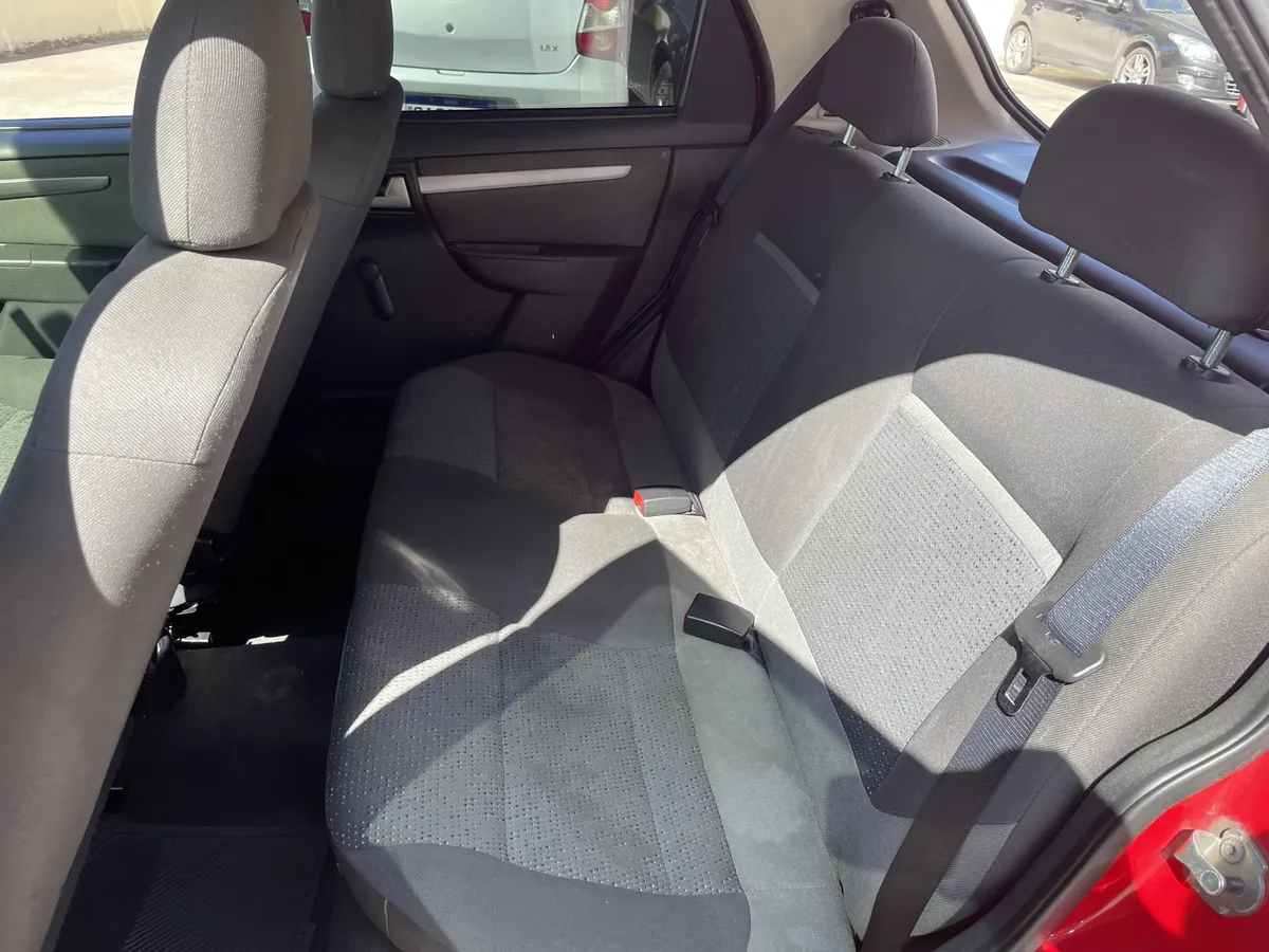 Chevrolet Celta 2014 1.0 Lt Flex Power 5p — foto 6
