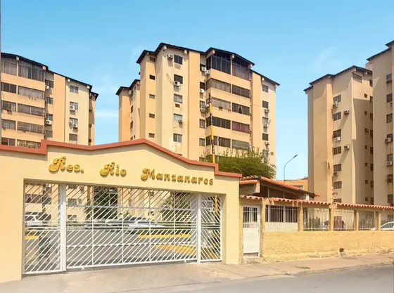 Apartamento En Venta, Res. Rio Manzanare-conectividad Urbana Y Confort Total En Barcelona: Su Hogar Configurado