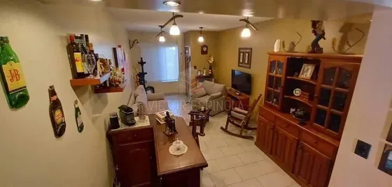 Casa Triplex De 4 Ambientes En Venta, Martin Coronado