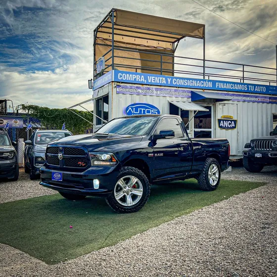 Ram Ram 2500 5.7 R/t Regular Cab 2500 4x4 At