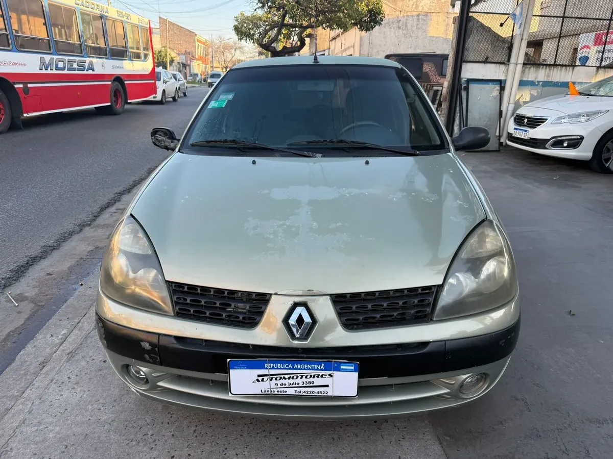 Renault Clio 1.6 Privilege5168074005584486415
