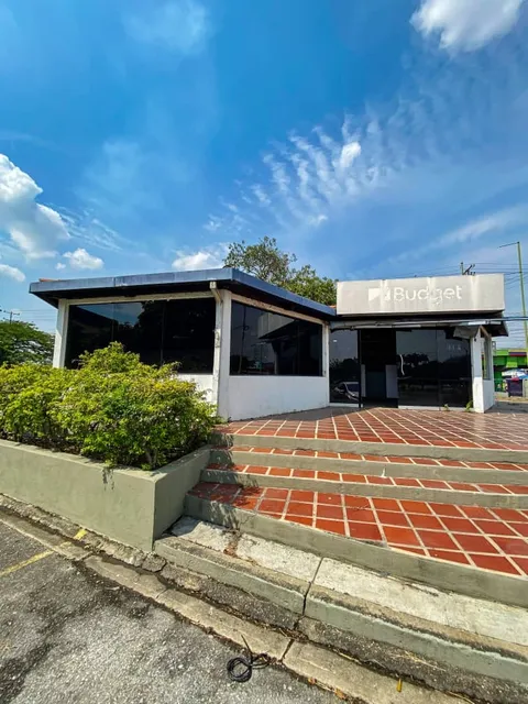 Local Comercial En Venta, En Paseo Las Industrias, Valencia, Carabobo