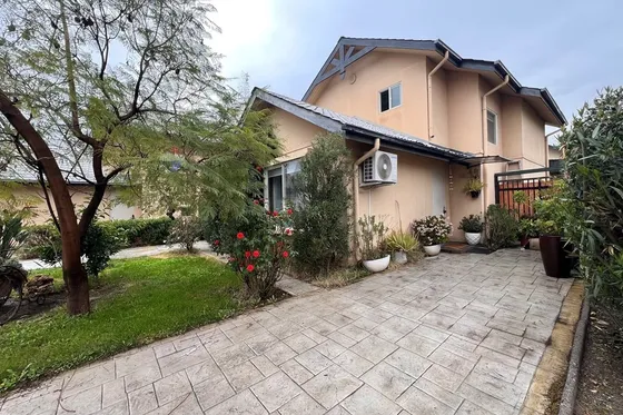 Arriendo Casa Aislada 3d/3b Valle Grande