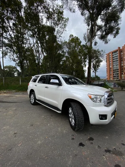 Toyota Sequoia 5.7 Platinum