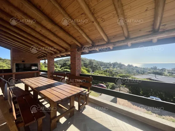 Venta Casa - 3 Dormitorios - Pileta Y Parrillero - Piriapolis 