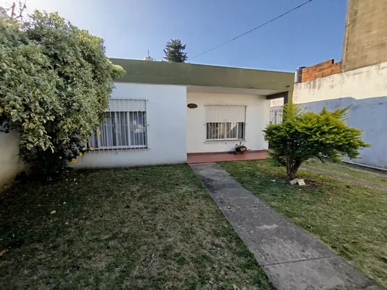 Venta Casa En Padua 3 Ambientes Apto Crédito