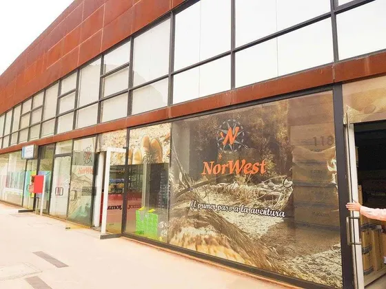 Local Comercial En Stripcenter A Pasos Chicureo.