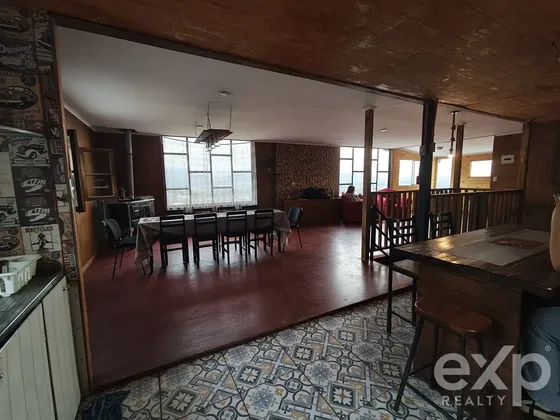 Casa En Venta De 5 Dorm. En Olmué