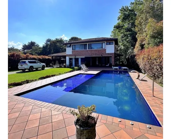 Vendo Finca En Rionegro, A 1 Kilometro Del Parque De San Antonio