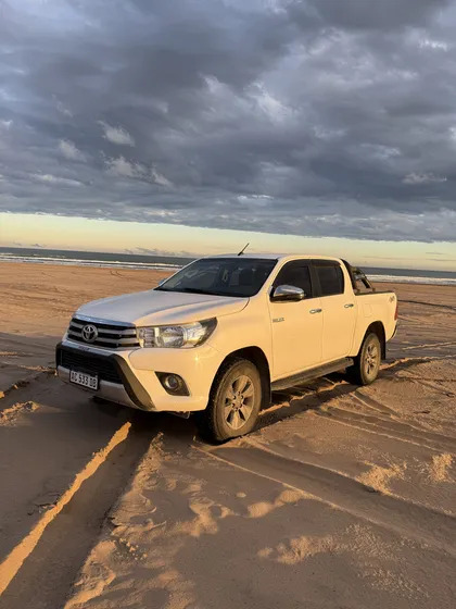 Toyota Hilux 2.8 Cd Sr 177cv 4x4