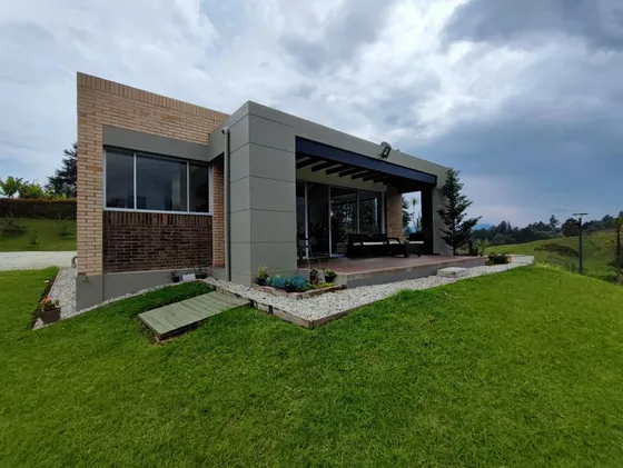 Finca En Venta En Sector Quirama. Cod V4250