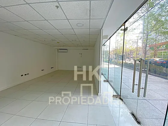 Local Comercial, Pasos Metro Escuela Militar Gran Ubicación