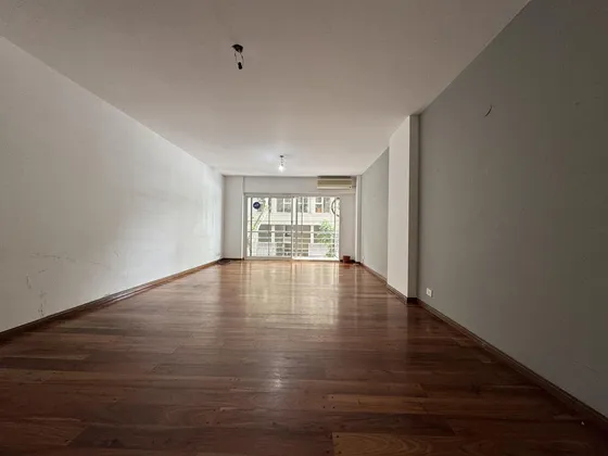 Alquiler 2 Ambientes Mas Escritorio Apto Profesional · 85m2 · Cochera Fija