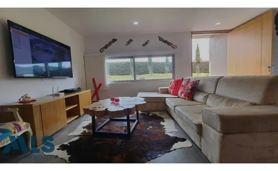 Hermosa Casa Independiente En El Alto De Las Palma...(mls#249129)