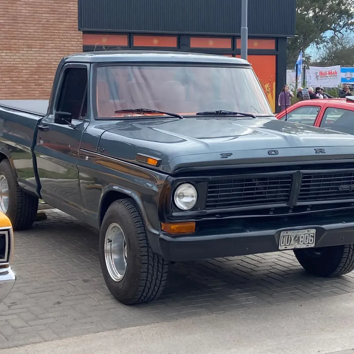 Ford F-100 3.6 Luxury