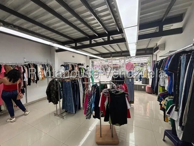 Erika Armeya, Alquila, Local En La Avenida Vargas De Barquisimeto. Flex: 25-14679