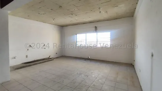 Milagros Inmuebles Local Alquiler Cabudare Lara La Mora Economica Comercial Economico Código Inmobiliaria Rent-a-house  24-27948