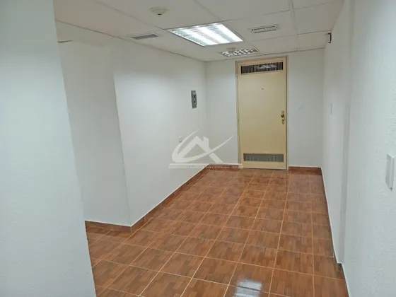 Oficina Cubiculo En Alquiler Parque Carabobo La Candelaria Cod.7051