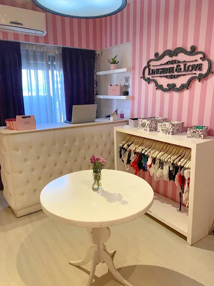 Venta Fondo De Comercio Marca De Lenceria