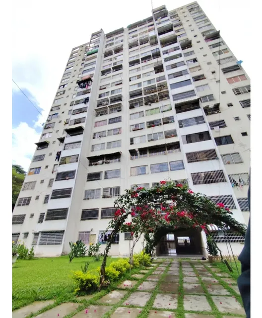 Apartamento En Venta 87m², Res Loma Alta