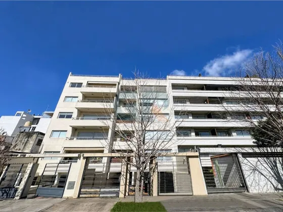 Monoambiente En Alquiler Con Terraza Y Cochera En Castelar