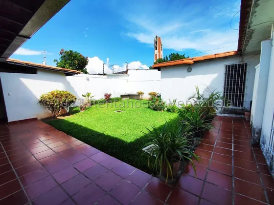 Casa En Venta Zona Este Barici Barquisimeto Jrh