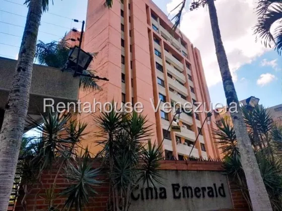 Apartamento En Venta Las Esmeraldas 25-12340 Ab