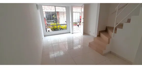 Casa Remodelada En Venta, San Cristobal Norte