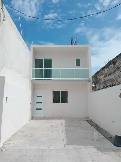 Casa Con Recamara En Planta Baja, Col. Virgilio Uribe, Veracruz, Veracruz