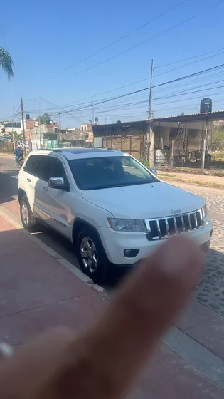Jeep Grand Cherokee 5.7 Limited Premium V8 4x2 Mt
