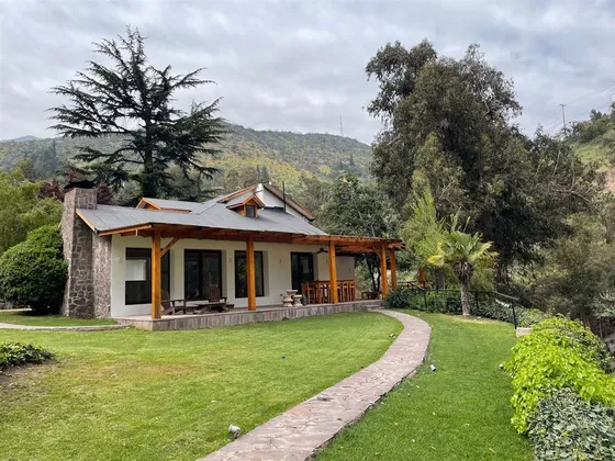 Encantadora Casa Con Orilla De Río En El Arrayán 