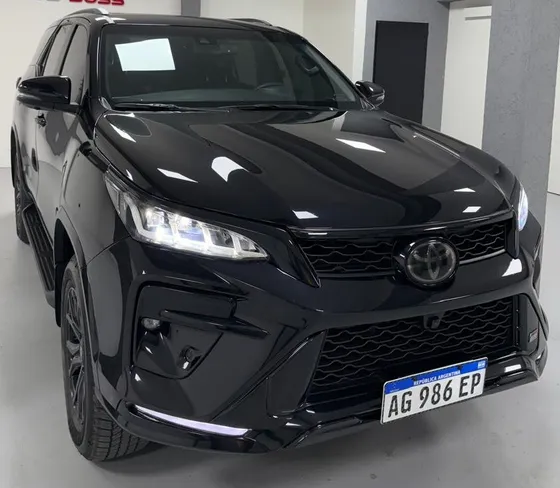 Toyota Hilux Sw4 2.8 Tdi Gr-s 4x4 7as 6at