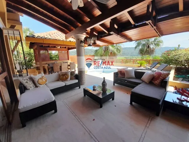En Venta Hermosa Villa En Exclusivo Conjunto El Retiro Arriba Sanare- Tucacas