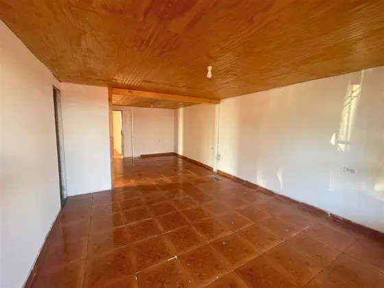 Vende Casa Pasaje Diez 2731 (3 Dorm 1 Baño 1 Bodega)
