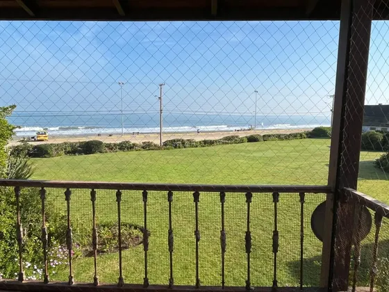 Se Vende Casa En Condominio Seguro Frente A La Playa, Agrad