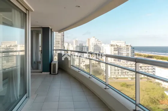 Alquiler Apartamento Cuatro Dormitorios Punta Del Este Vista Al Mar