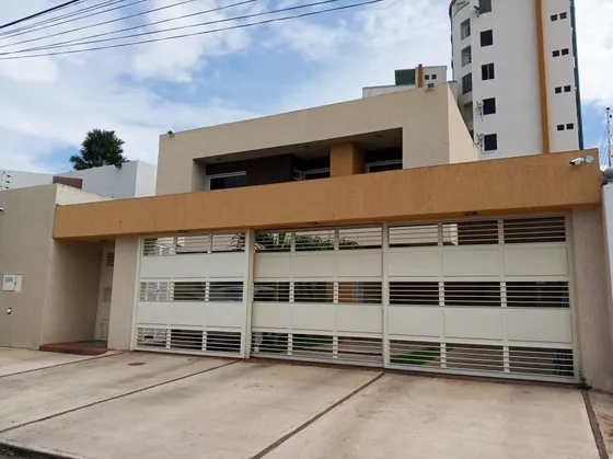 Lisbeth García Bienes Raíces Promociona Y Vende Lujosa Casa En La Urb. San Jacinto