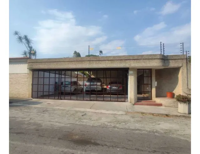 Urb. Santa Sofia, Venta De Casa,el Cafetal 7h,6b,4p