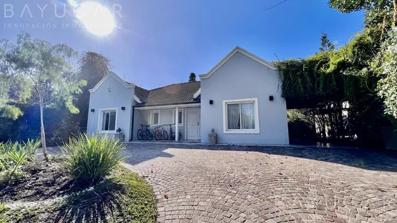 Venta Casa En Barrio Privado Santa Silvina - Apto Crédito