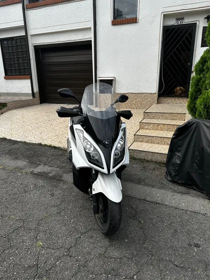 Kymco Downtown 300i, Soat Y Tecno Hasta Abril De 2026,