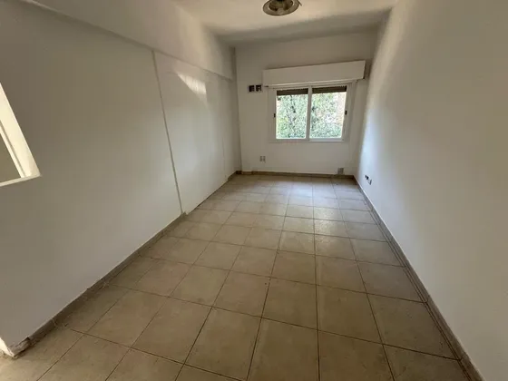 Departamento  En Venta En Ciudad Jardin, Tres De Febrero, G.b.a. Zona Oeste