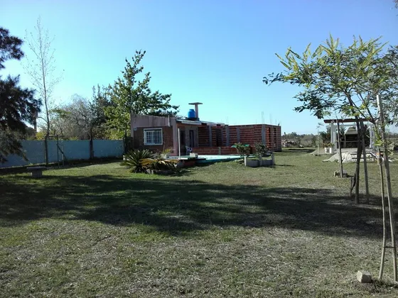 Casa A Terminar En Venta - 2 Dormitorios 2 Baños - 2.000mts2 - Los Ombúes, Florencio Varela