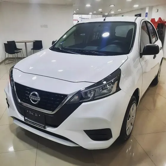 Nissan March 1.6 Sense At