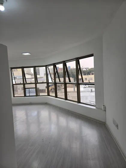 Sala Comercial/escritório 42m2 5 Andar Cond. Dalgarbo Canoas