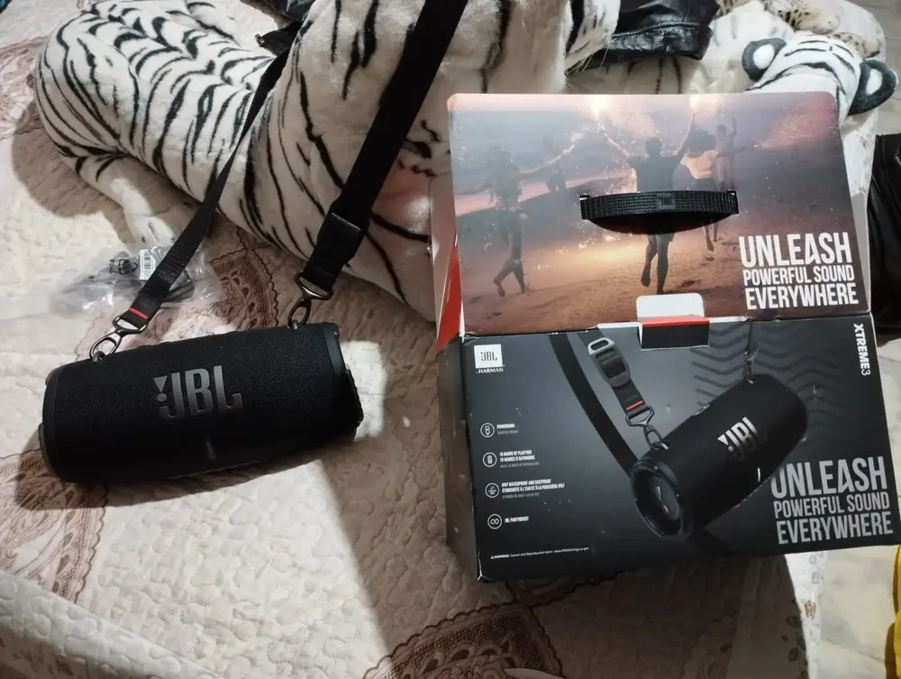 Alto falante JBL Xtreme 3 portátil com bluetooth waterproof preto